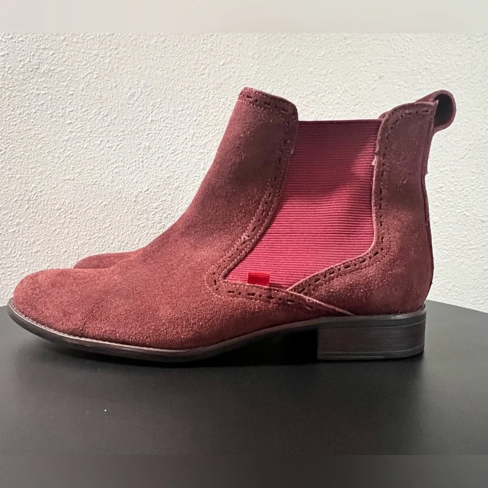 Marc Joseph New York Leather Heel Chelsea Boot with Perforated Detail Chukka